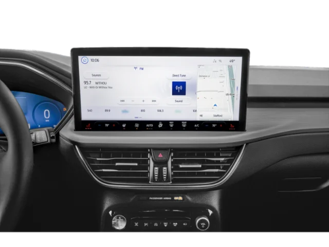 Used 2023 Silver Ford Platinum image 7