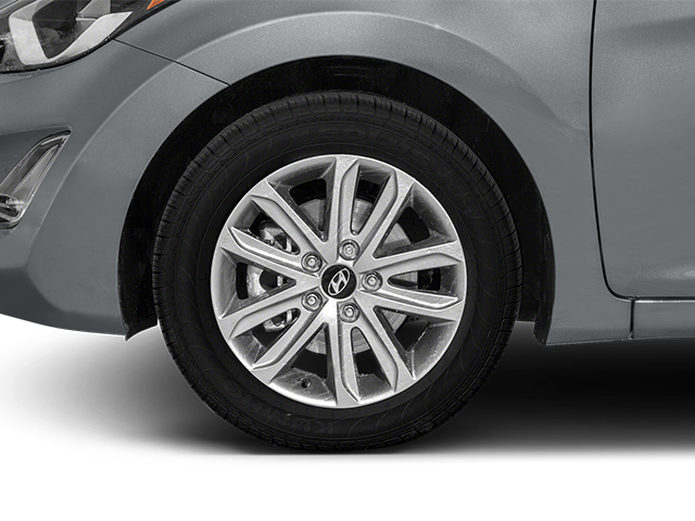 Used 2014 Radiant Silver Hyundai SE image 9