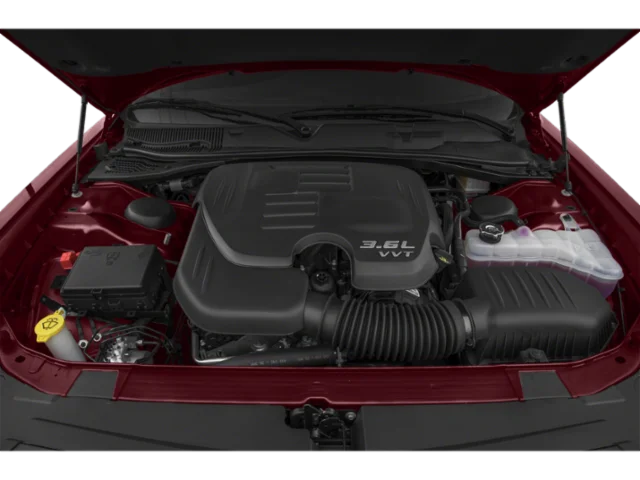 Used 2021  Dodge SXT image 12