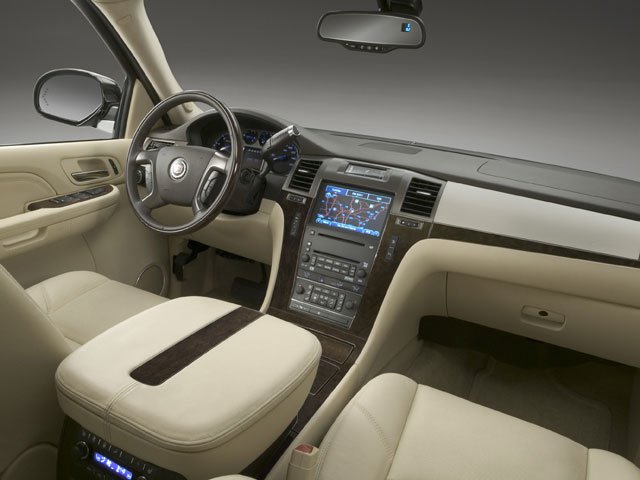 Used 2008 Black Cadillac Base image 4