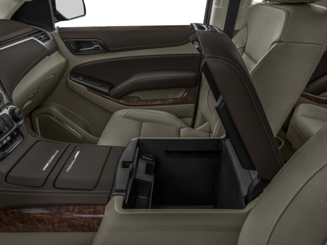 Used 2018 Iridescent Pearl Tricoat Chevrolet Premier image 14