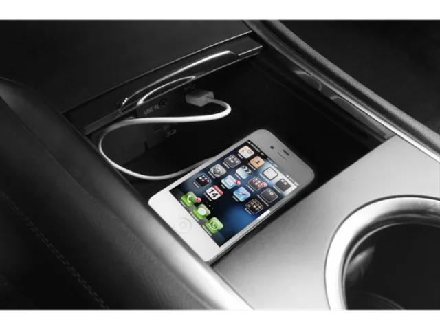 Used 2015 Black Lincoln Base image 13