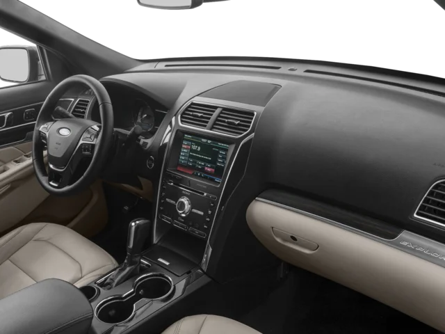Used 2016 White Ford Limited image 24