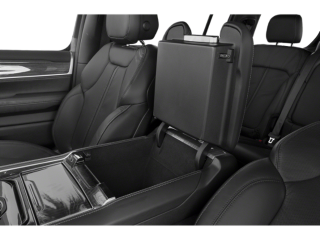 Used 2022 Luxury White Pearlcoat Jeep Series III image 14
