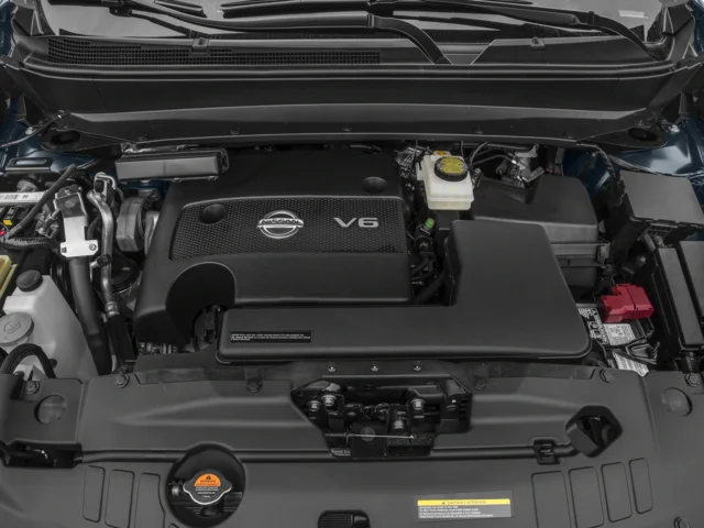 Used 2016 Black Nissan S image 13