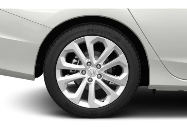 Used 2013 Black Honda Touring image 11