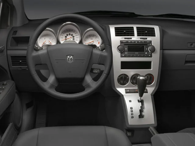 Used 2008 Silver Dodge SXT image 4