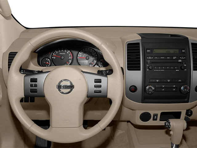 Used 2013 White Nissan S image 4