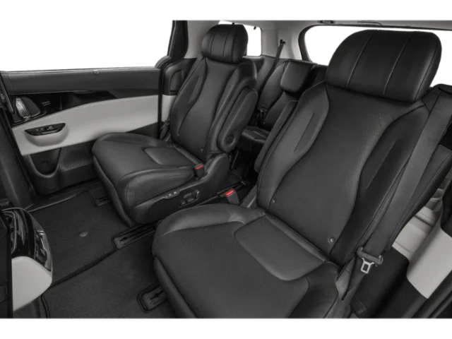 Used 2023 Snow White Pearl Kia SX Prestige image 10