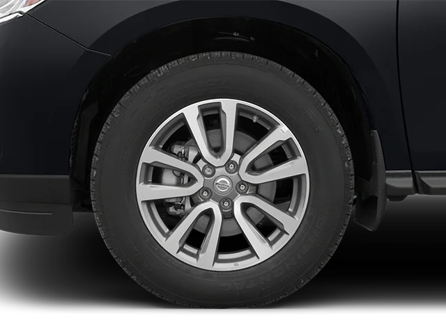 Used 2013 White Nissan Platinum image 9
