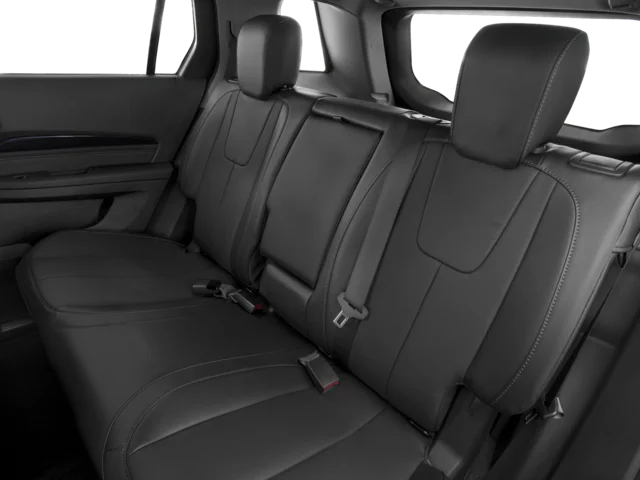 Used 2016 Silver GMC Denali image 11