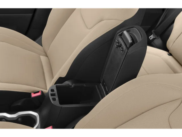 Used 2015 Black Jeep Latitude image 15