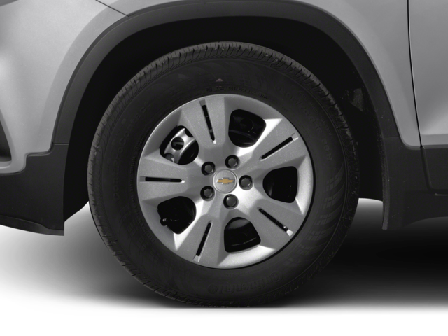 Used 2017 Crimson Chevrolet LS image 8