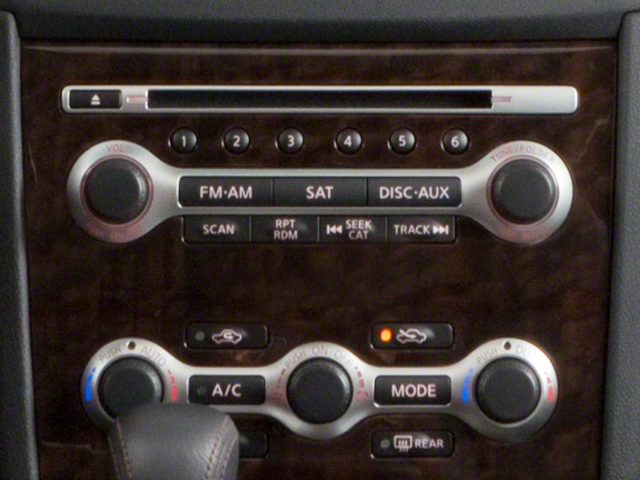 Used 2010 Radiant Silver Metallic Nissan 3.5 SV image 10