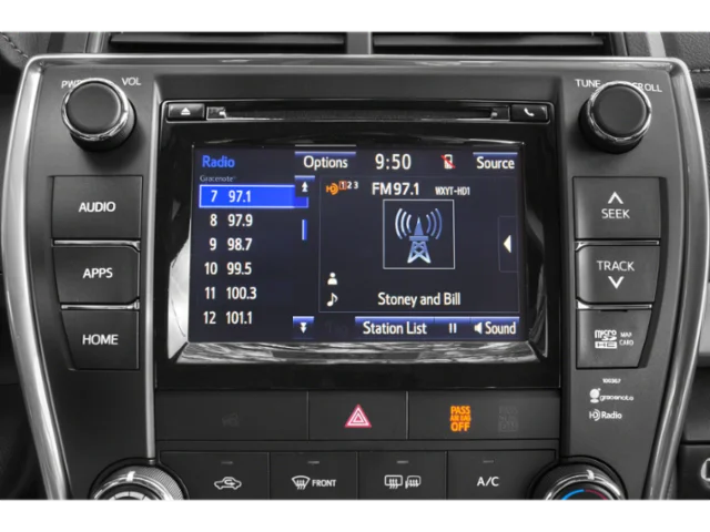 Used 2015 White Toyota XSE image 8