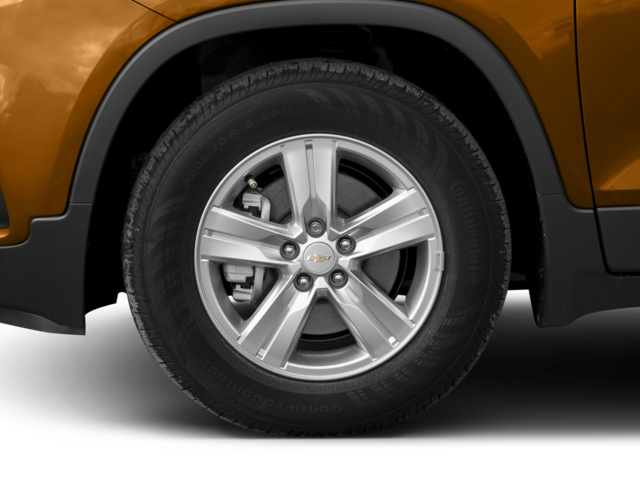 Used 2018 Silver Ice Metallic Chevrolet LT image 8