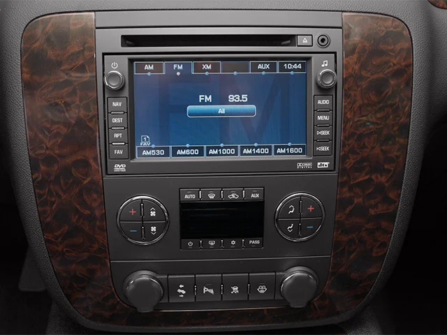 Used 2014  GMC Denali image 9