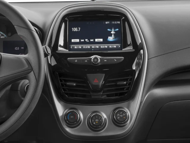 Used 2016 Silver Chevrolet LS image 7