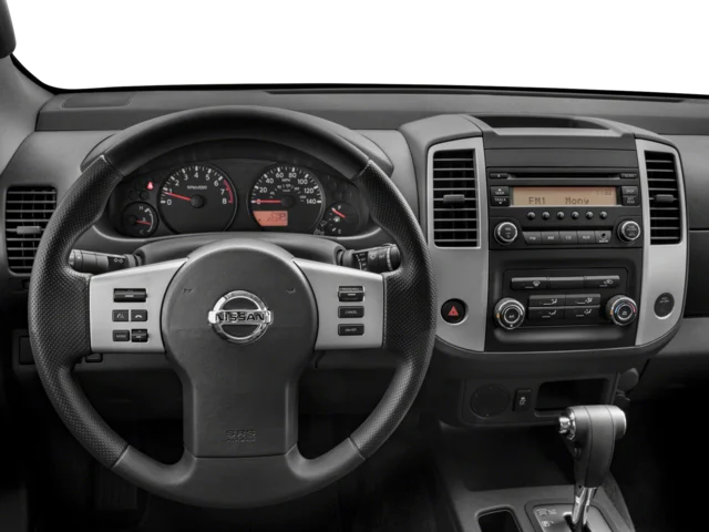 Used 2018 White Nissan S image 4