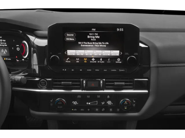 Used 2025 Black Nissan Platinum image 7