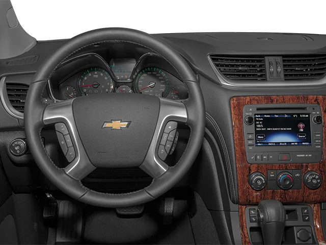 Used 2014 White Diamond Tricoat Chevrolet LT image 4