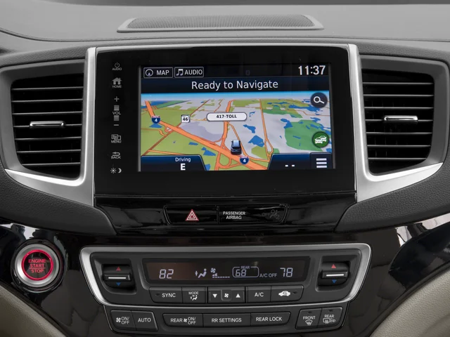Used 2017 Crystal Black Pearl Honda Touring image 14