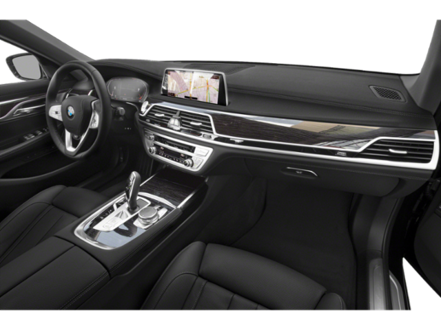 Used 2022 White BMW 740i image 12
