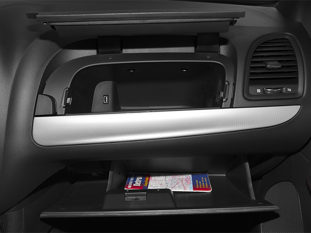 Used 2014 Bright White Clearcoat Dodge R/T image 13