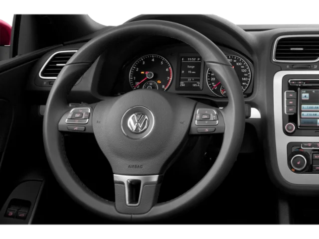 Used 2015 Gray Volkswagen Executive Edition image 4