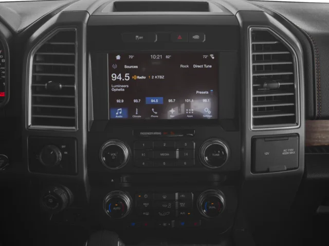 Used 2016 White Ford Limited image 7