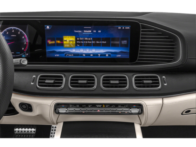 Certified Used 2025 Cirrus Silver Metallic Mercedes-Benz 4MATIC®+ image 17
