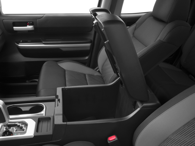 Used 2016 Blue Toyota SR5 image 12
