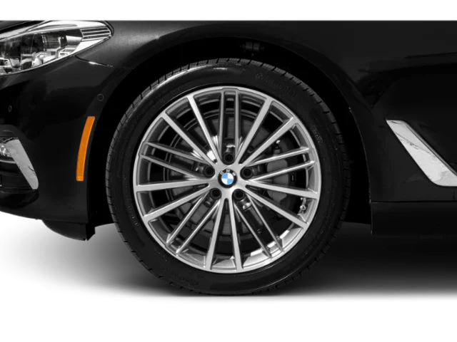 Used 2020 Blue BMW 540i xDrive image 11