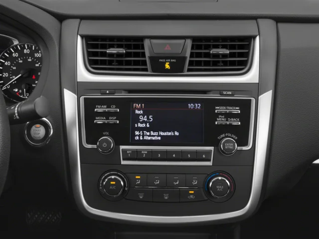 Used 2018 Black Nissan 2.5 SR image 10