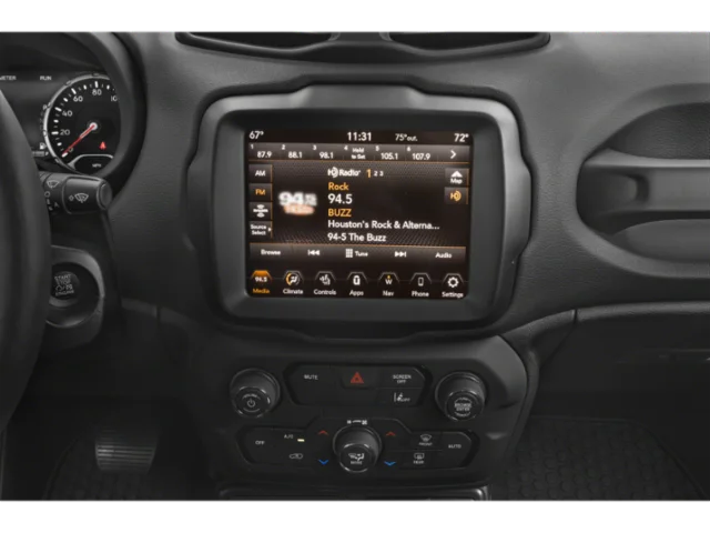 Used 2022 Red Jeep Latitude image 7