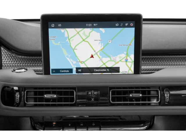 Used 2020 Black Lincoln Grand Touring image 13