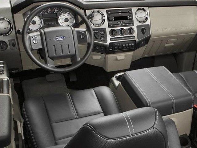 Used 2010 White Ford King Ranch image 2