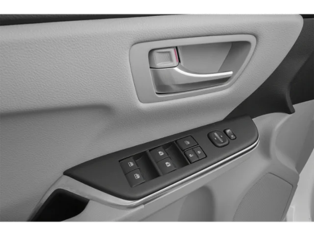 Used 2015 White Toyota XSE image 18