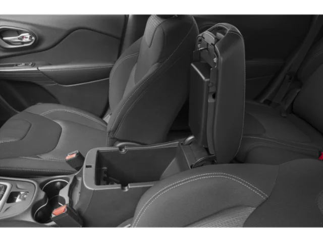 Used 2015 Brilliant Black Crys Jeep Latitude 4WD image 12