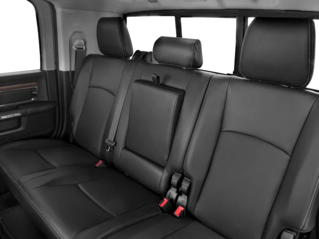 Used 2016  Ram Laramie image 11