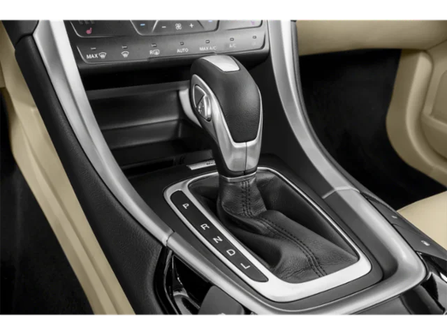 Used 2015 White Ford SE Luxury image 11
