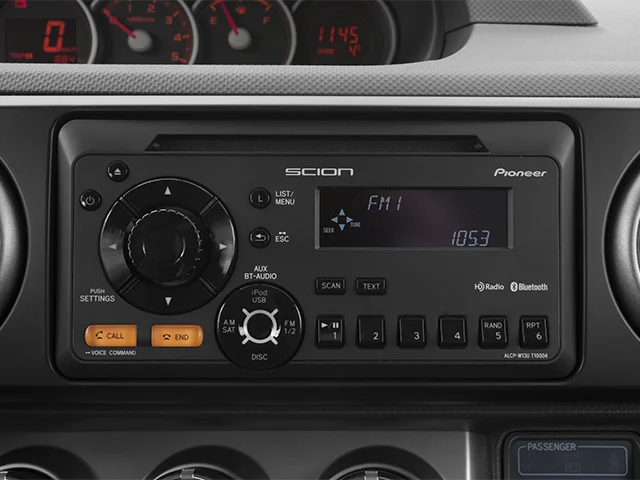 Used 2013 Classic Silver Metallic Scion Base image 9