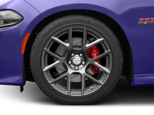 Used 2017 Silver Dodge R/T Scat Pack image 8