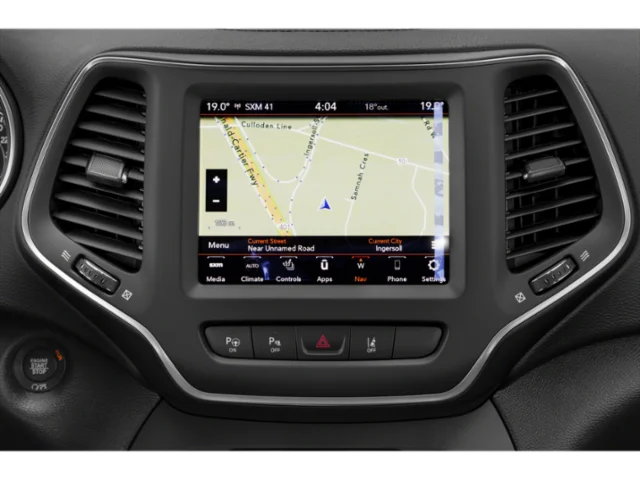 Used 2023 Sting-Gray Clearcoat Jeep Altitude Lux image 13