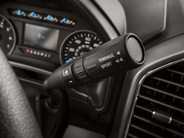 Used 2016 Blue Ford XLT image 9