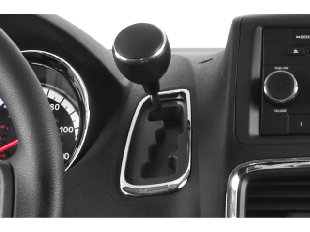 Used 2015 Billet Silver Metallic Dodge AVP image 8