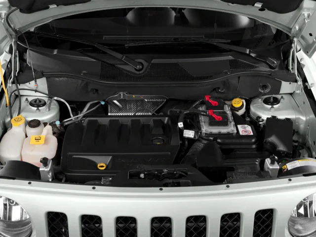 Used 2016 White Jeep Sport image 11