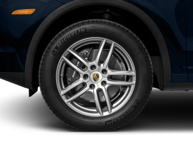 Used 2016 Moonlight Blue Metallic Porsche  image 9
