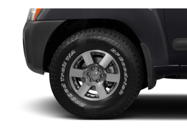Used 2015 Red Nissan PRO-4X image 9