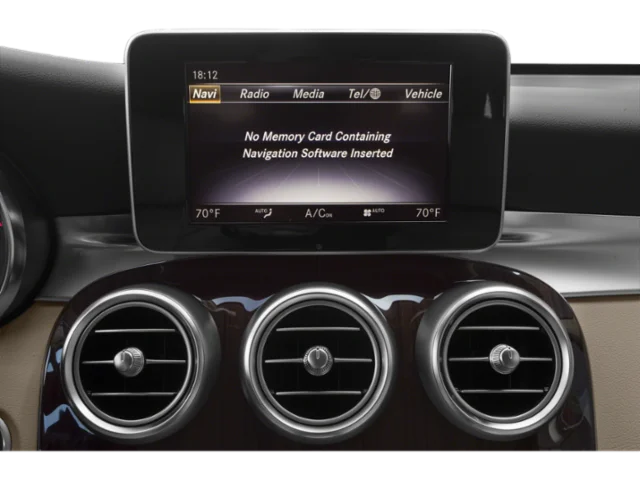 Used 2019 White Mercedes-Benz GLC 300 image 13